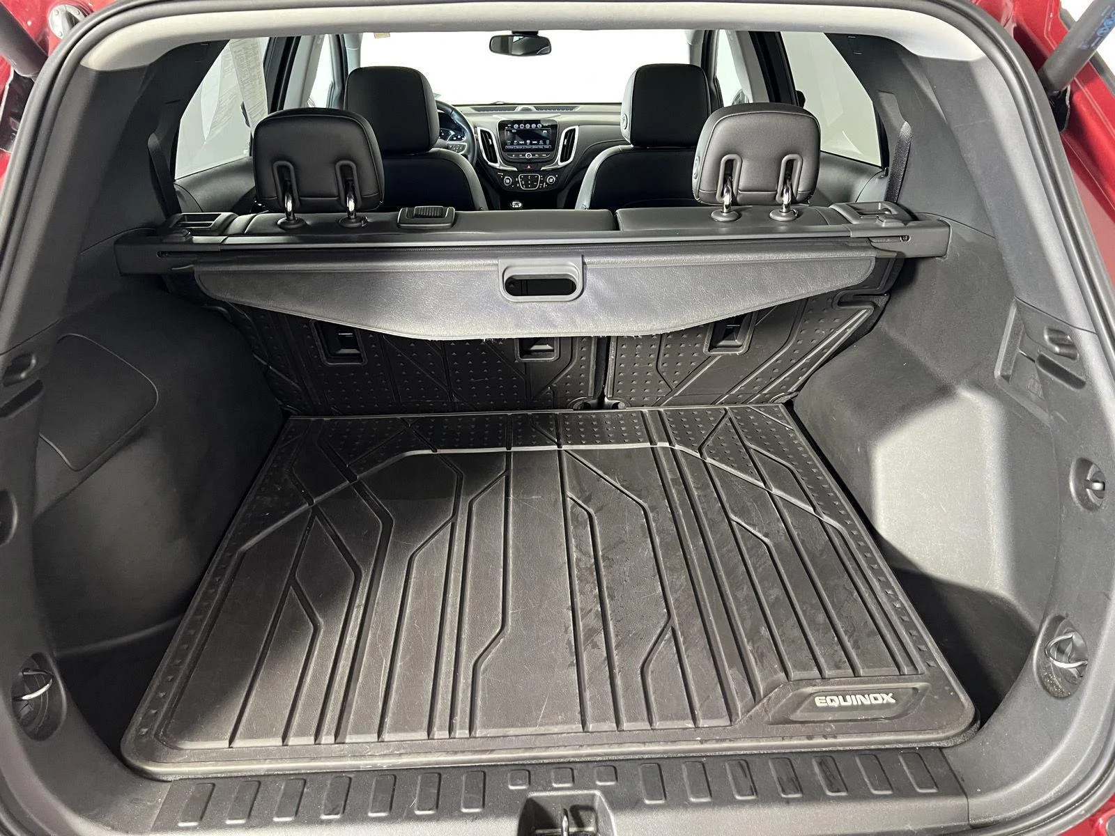 Used 2018 CAJUN RED TINTCOAT Chevrolet Premier image 22