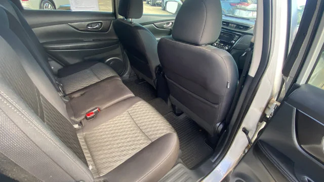 Used 2018 Silver Nissan SV image 11