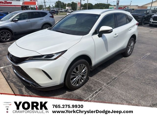 2022 Toyota Venza XLE Hybrid AWD's photo