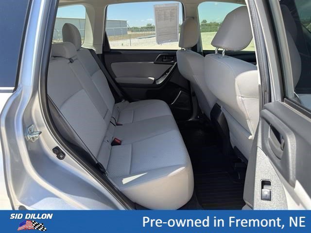 Used 2015 Ice Silver Metallic Subaru 2.5i Premium image 15