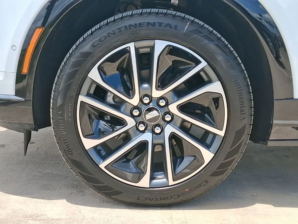 2026 Cadillac OPTIQ Sport - Photo 29