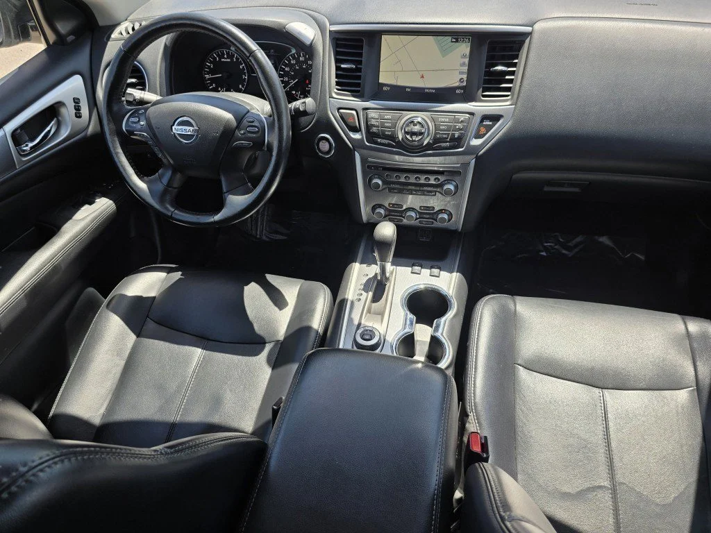 Used 2020 Brilliant Silver Metallic Nissan SL image 32