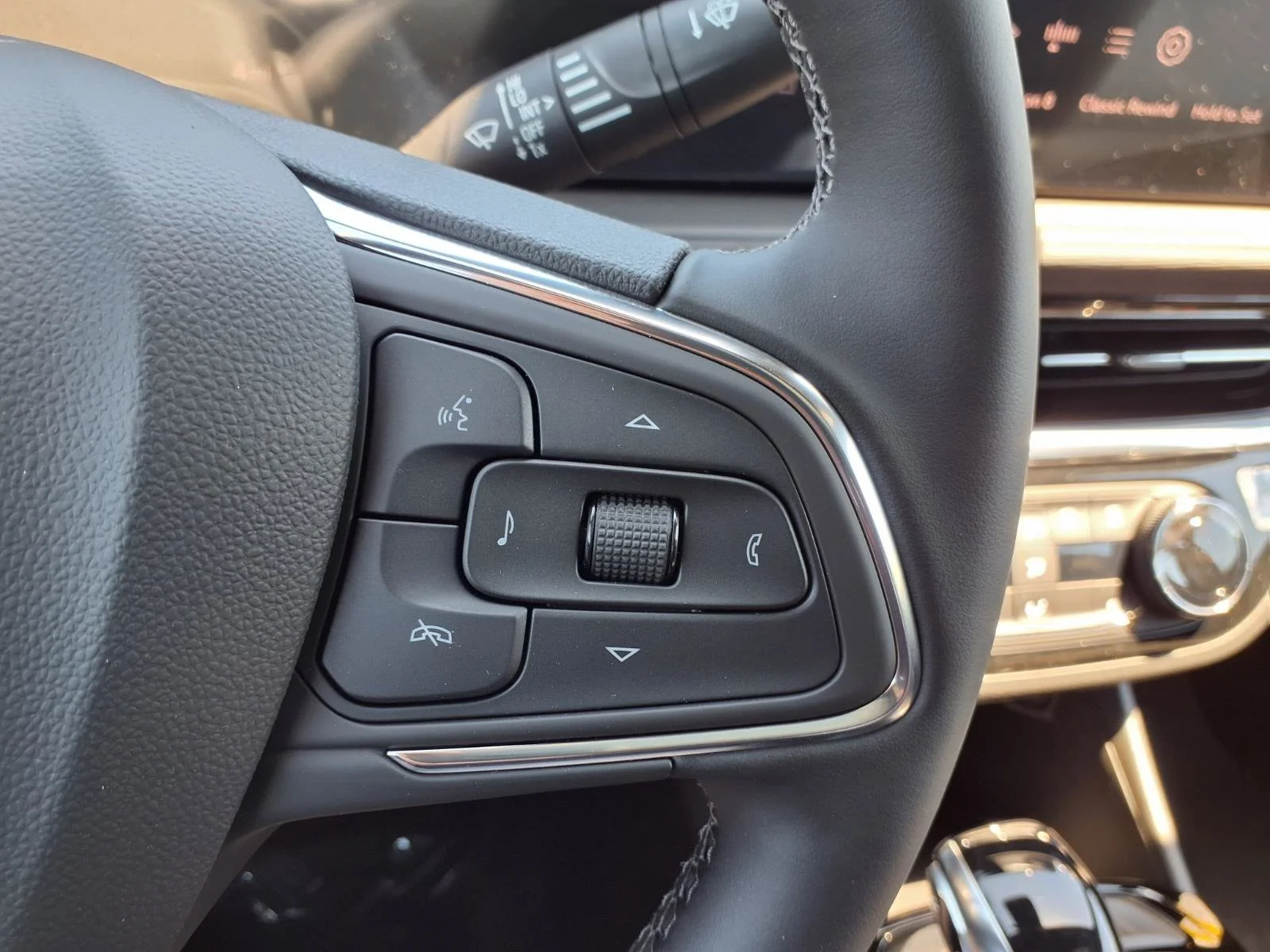 2026 Buick Envista Sport Touring - Photo 11