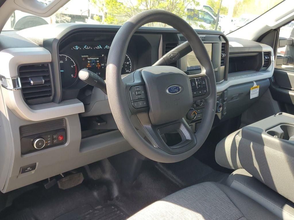 New 2026 Oxford White Ford F-550® XL image 5