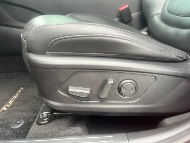 Certified Used 2023 Calypso Red Hyundai SEL image 11