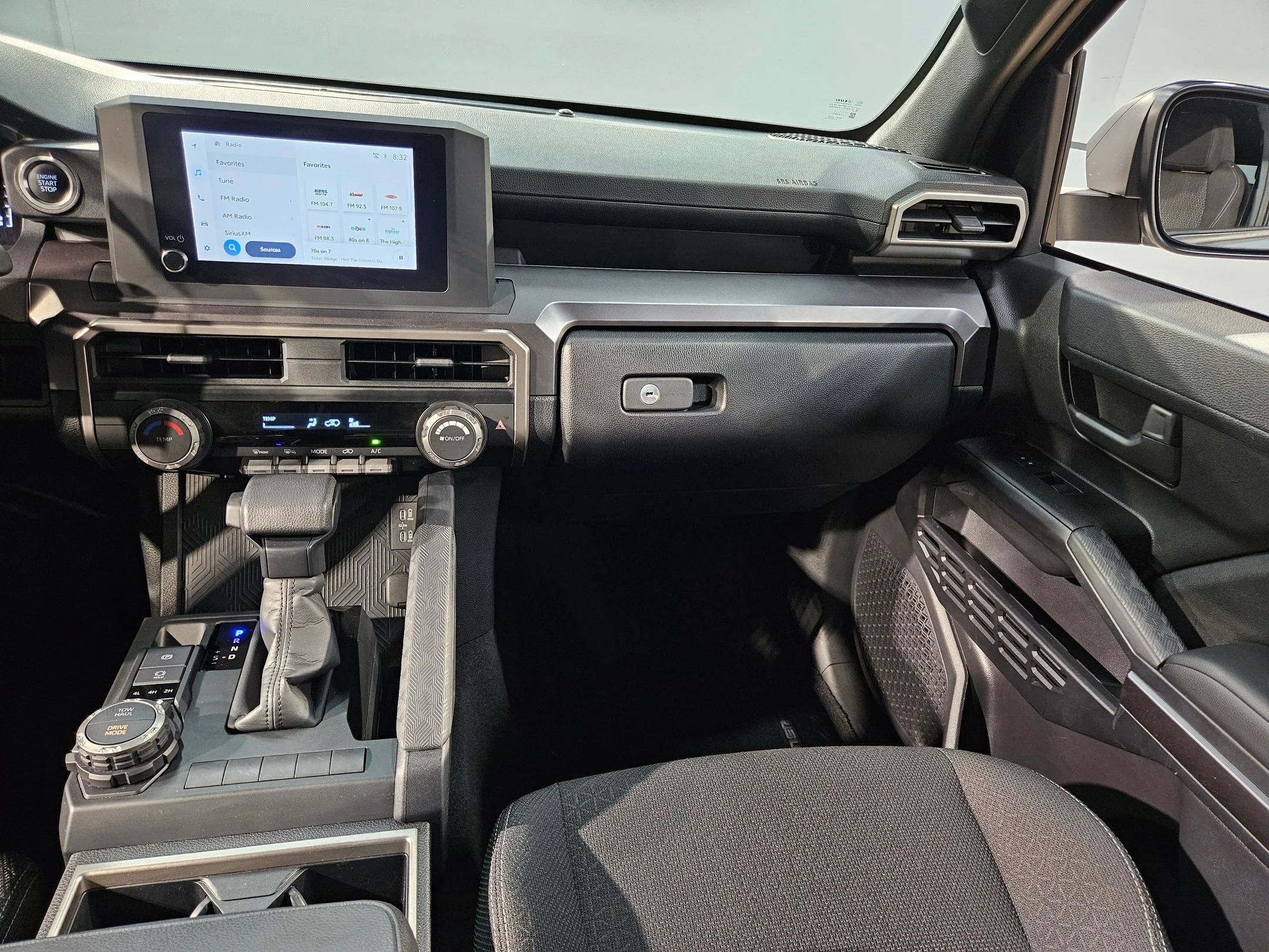 Used 2025 Cutting Edge Toyota SR5 image 11