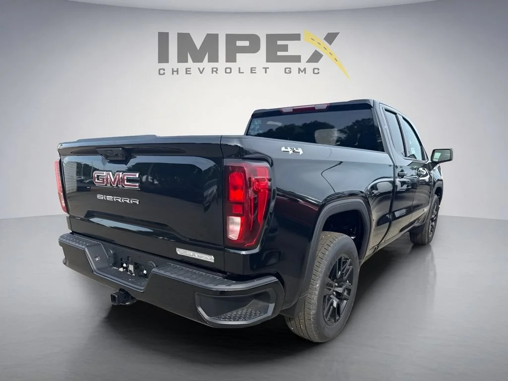 Used 2026 Onyx Black GMC Elevation image 4