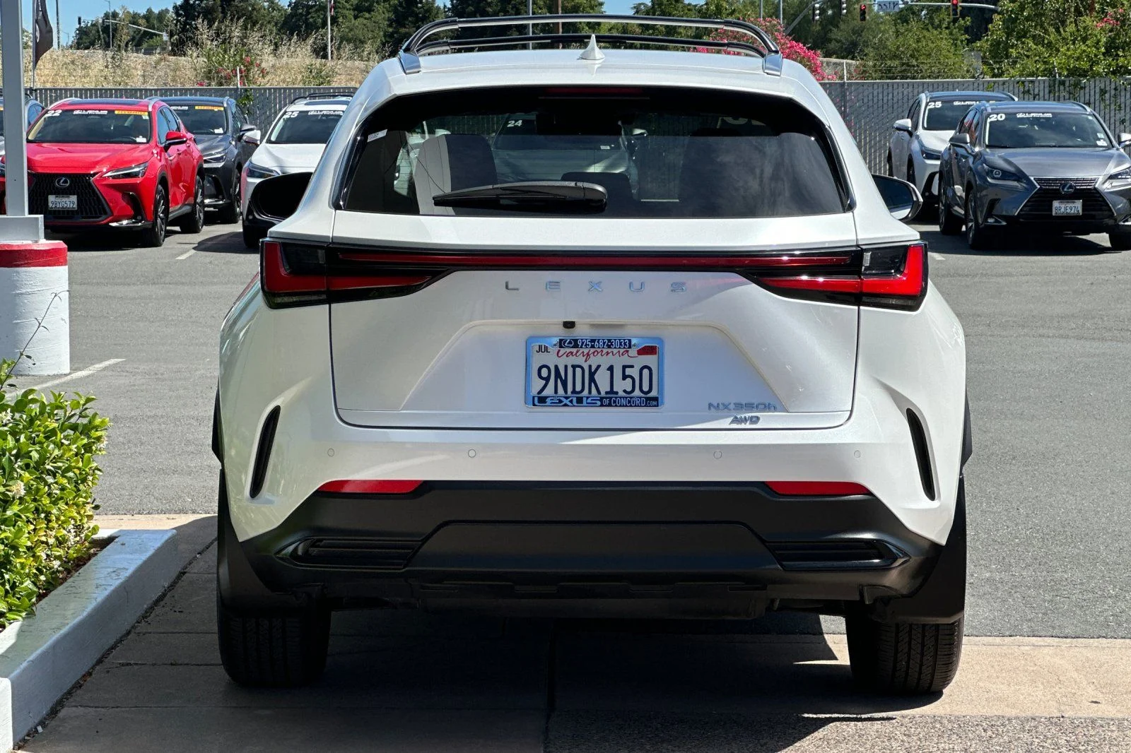 Used 2025 White Pearl Lexus 350h Base image 5