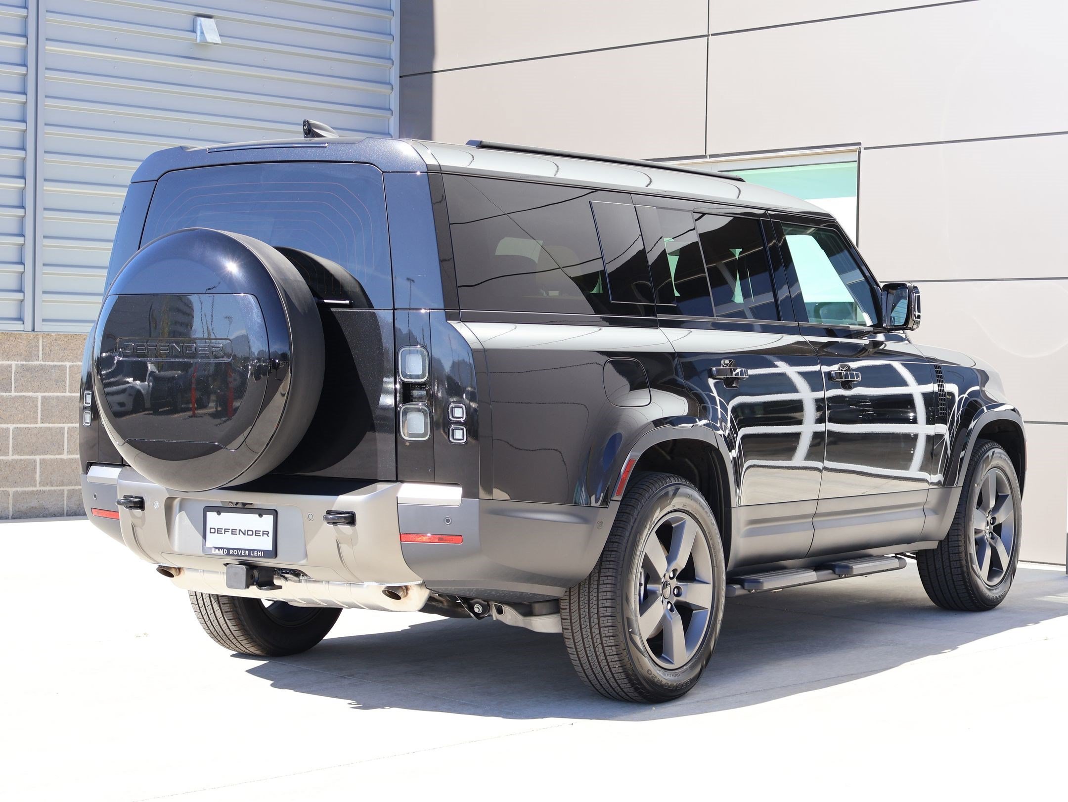 New 2026 Santorini Black LAND ROVER P300 S image 5