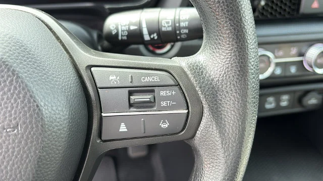 Used 2023 White Honda EX image 15