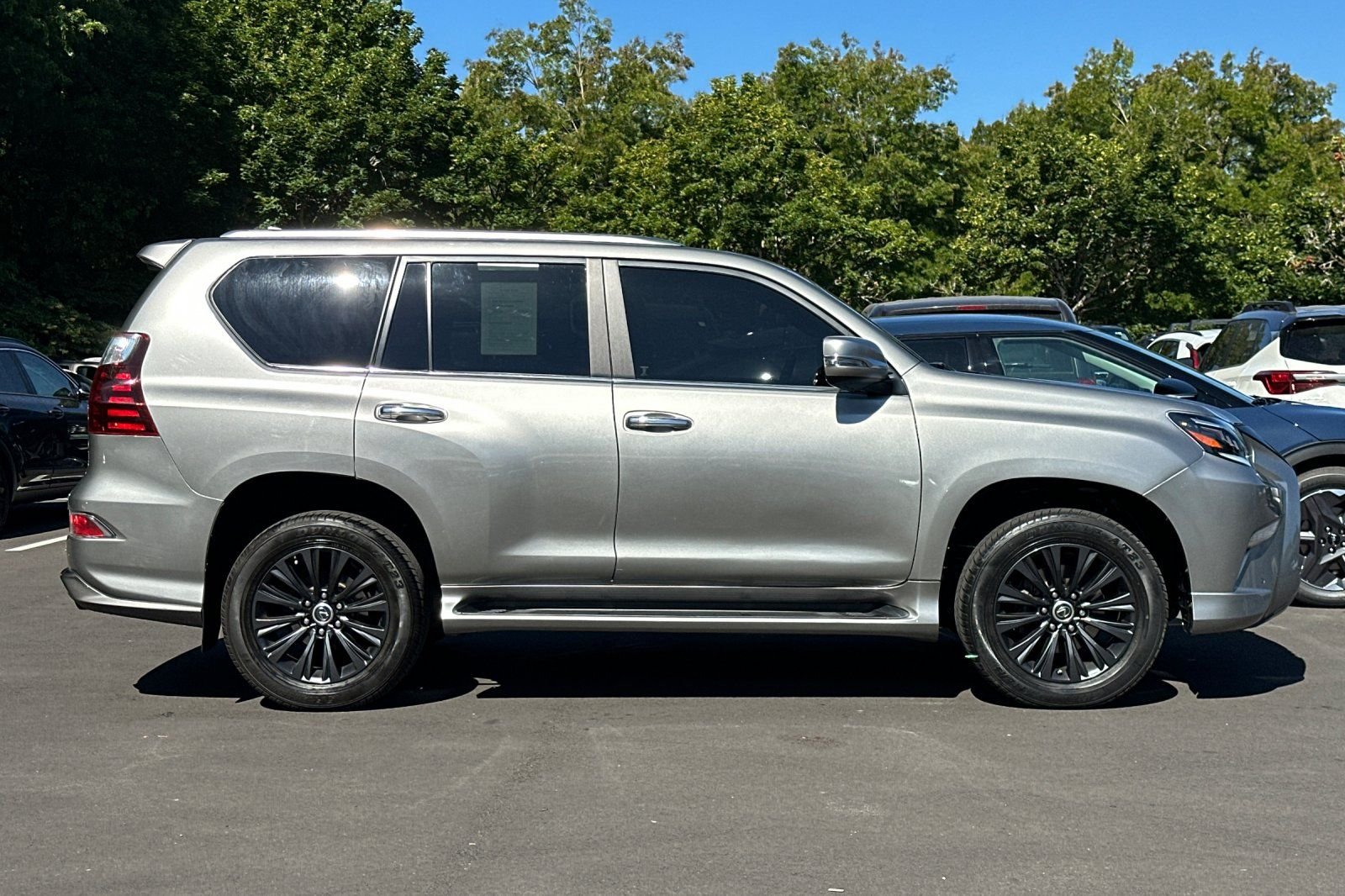Used 2022 Silver Lexus 460 image 3
