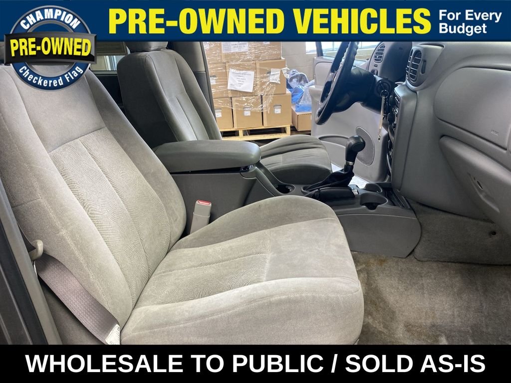 Used 2006 Graystone Metallic Chevrolet LS image 29