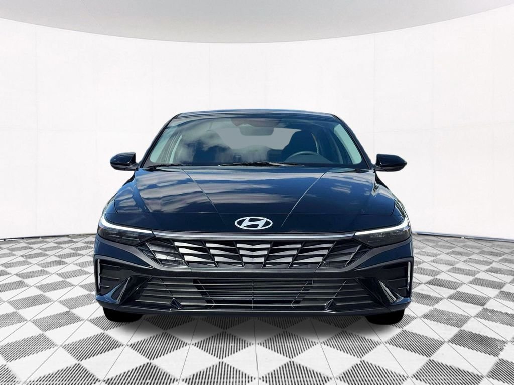 New 2026 Black Hyundai SE image 19