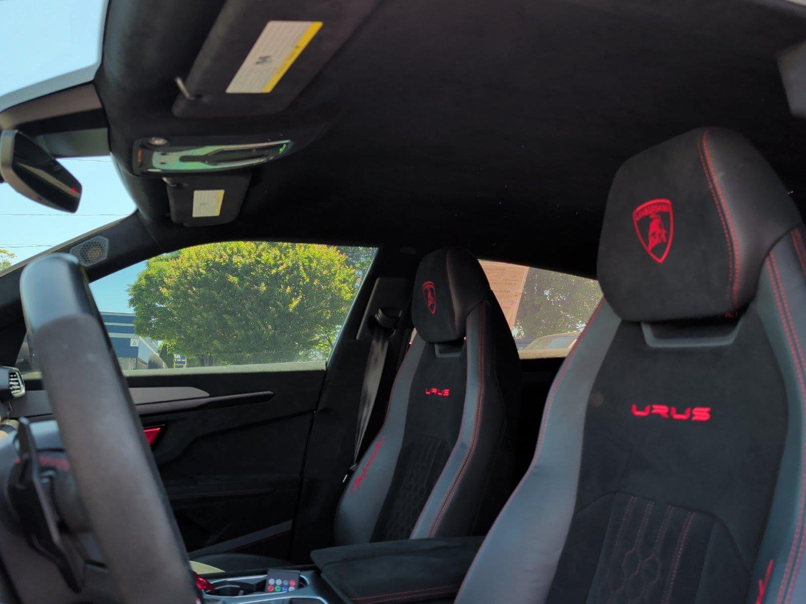 Used 2023 Bianco Monocerus Matt Lamborghini Performante image 31