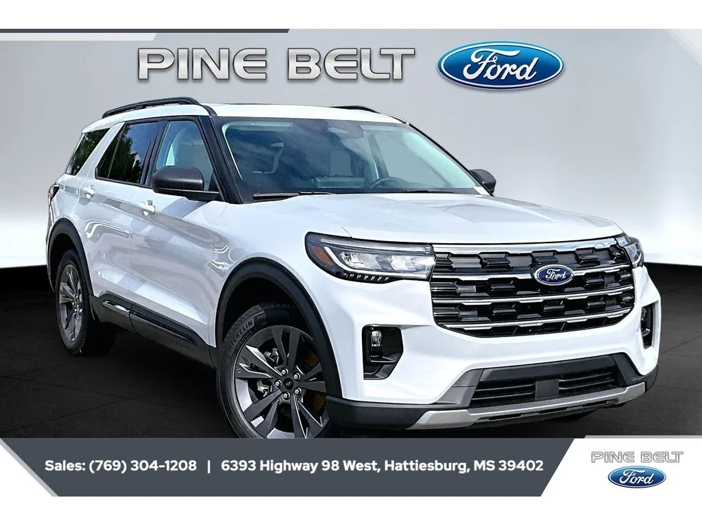 New 2026 Space White Metallic Ford Active image 1
