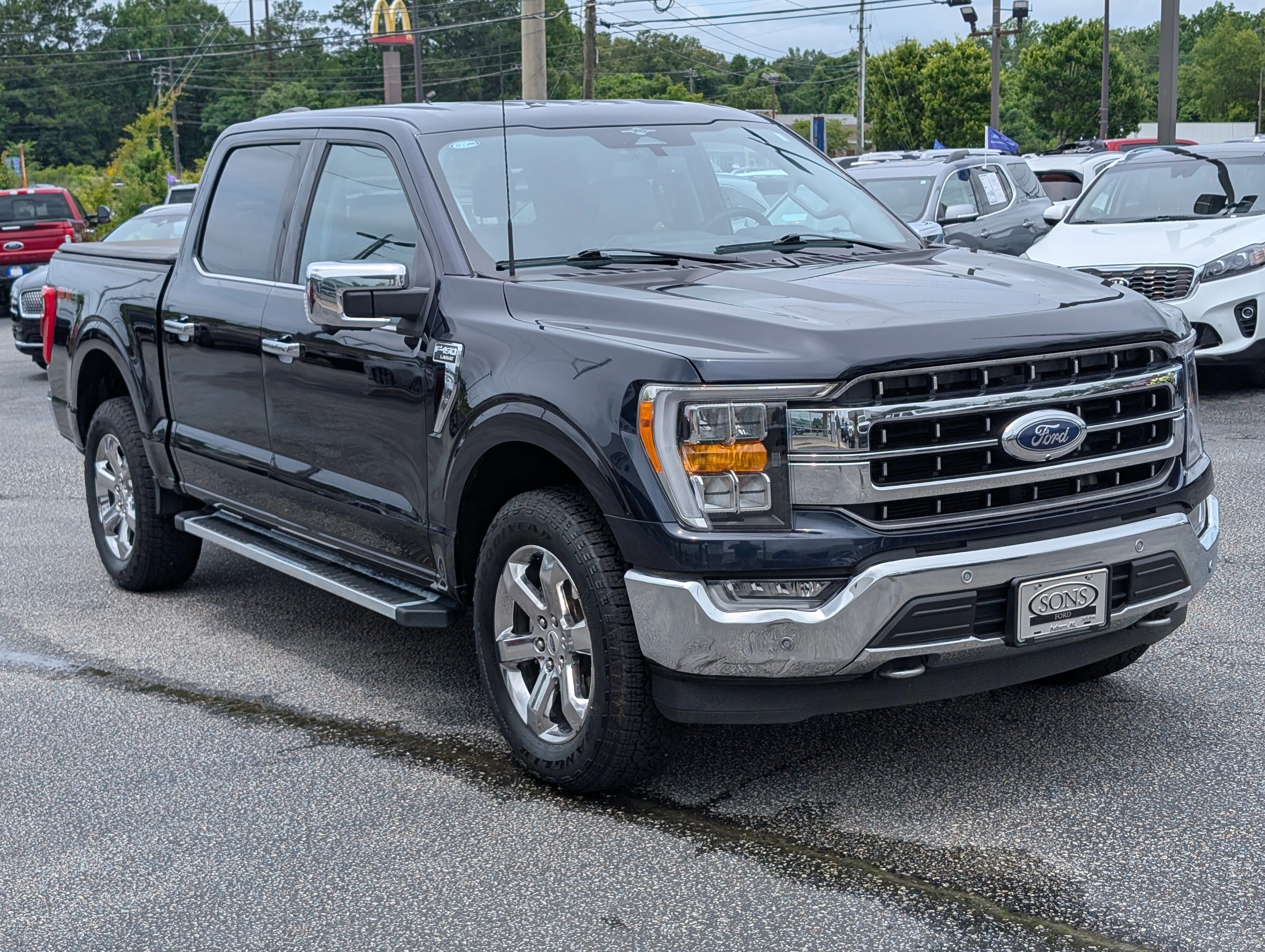 Used 2023 Antimatter Blue Metallic Ford LARIAT image 4