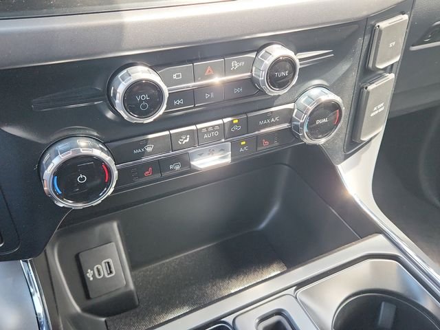 New 2026 Oxford White Ford XLT image 20