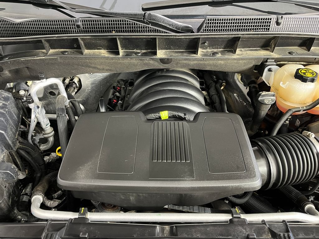 Used 2023 White GMC Denali image 18