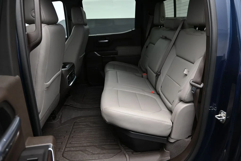 Used 2020 Blue GMC SLT image 17