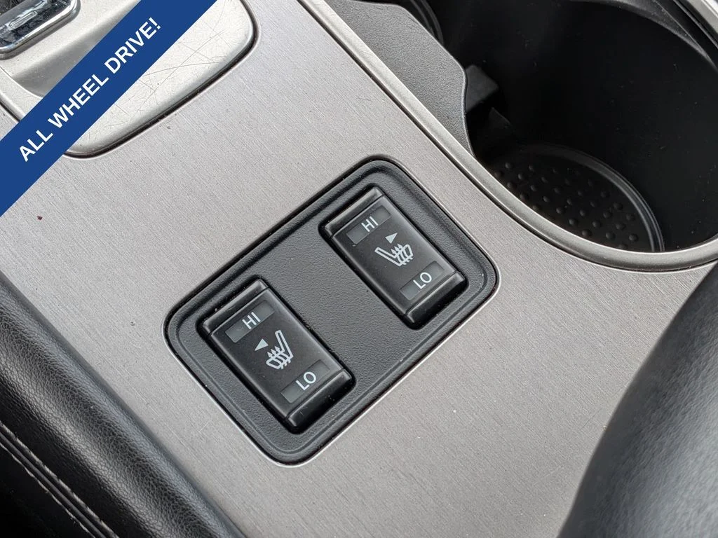 Used 2023 Blue Nissan SL image 23