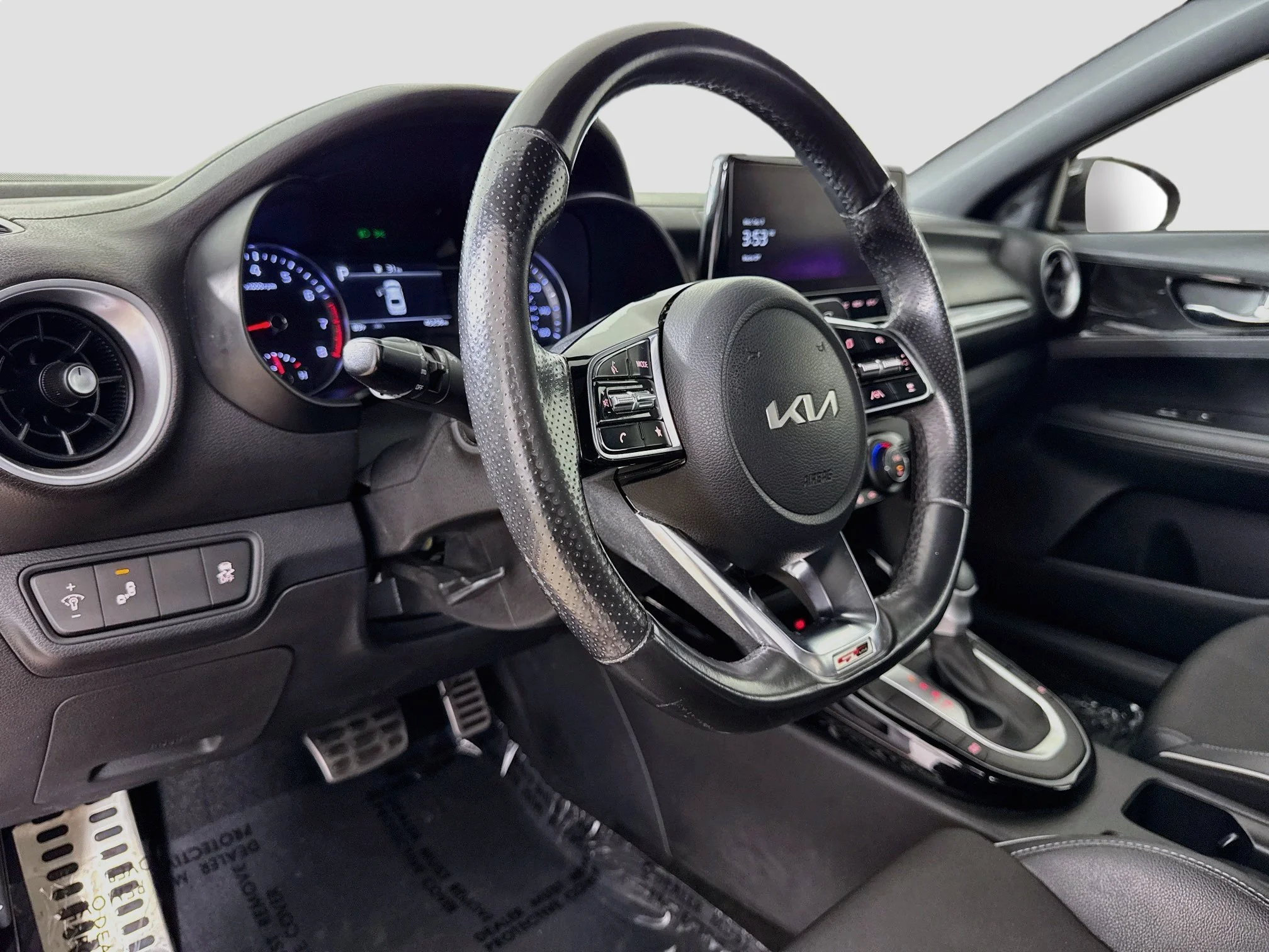 Used 2024  Kia GT-Line image 11