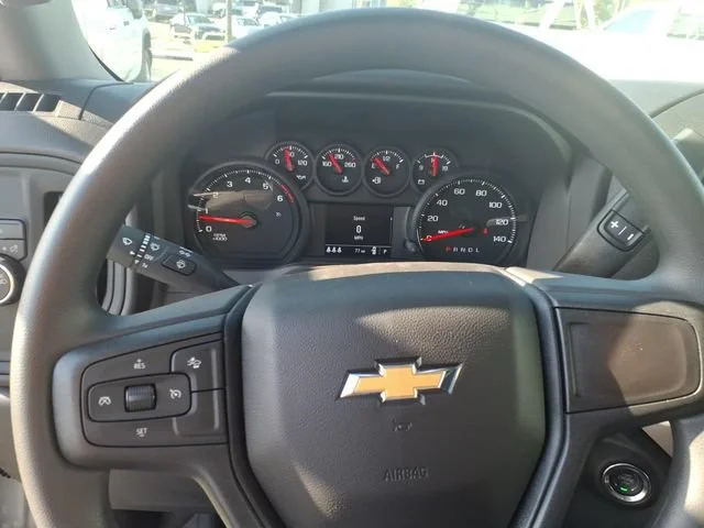New 2026 Summit White Chevrolet WT image 24
