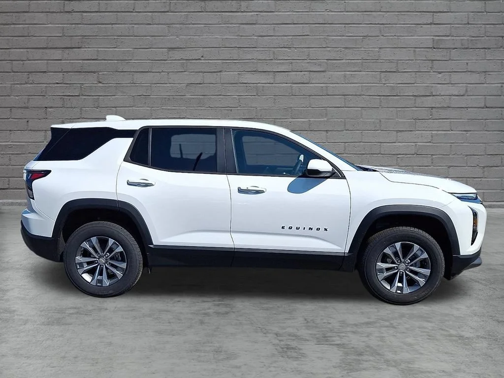 New 2026 Summit White Chevrolet LT image 9