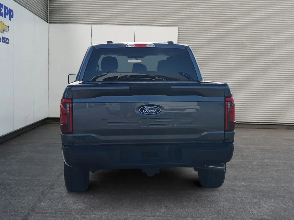 Used 2025 Carbonized Gray Metallic Ford XLT image 4