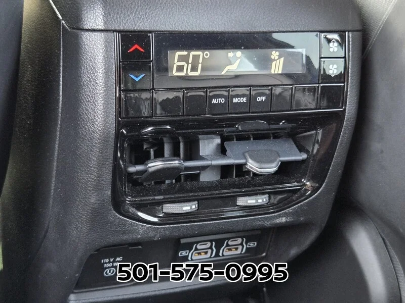 Used 2023 Velvet JEEP ALTITUDE 4X4 image 15