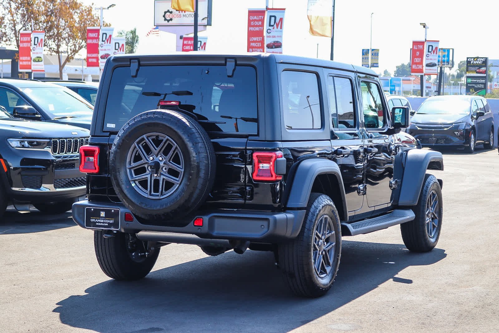 New 2027 Black Clear-Coat Paint Jeep Sport S image 4