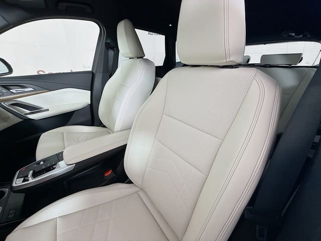 Used 2026 Red BMW xDrive28i image 21