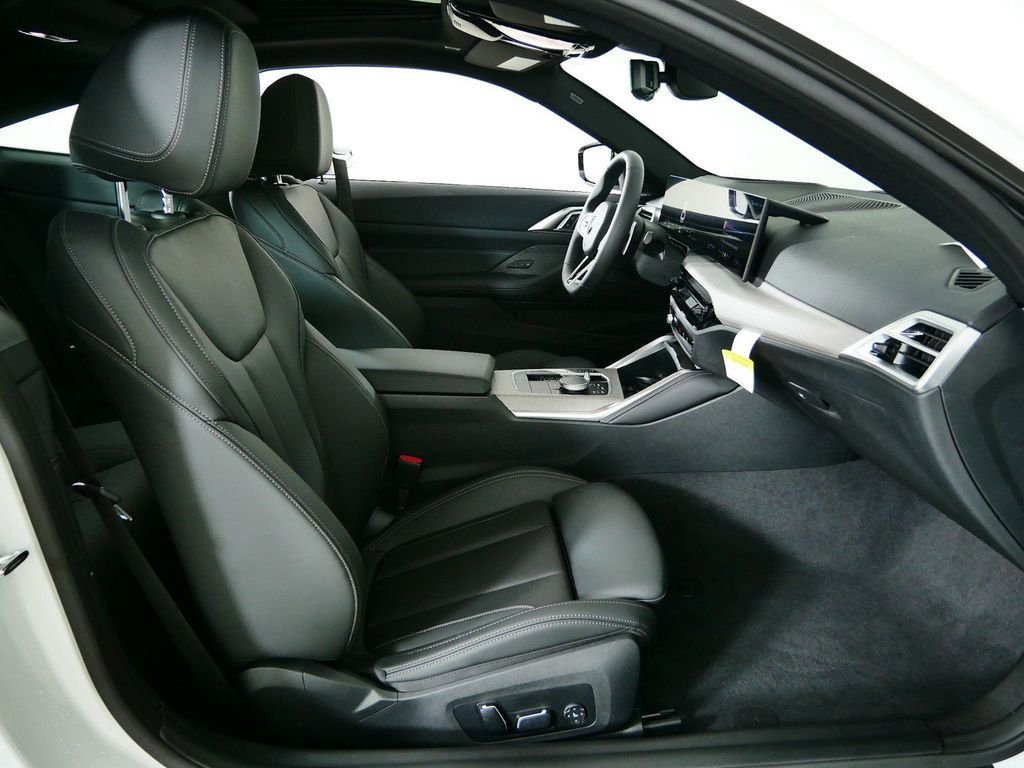 2026 BMW 4 Series 430i - Photo 21