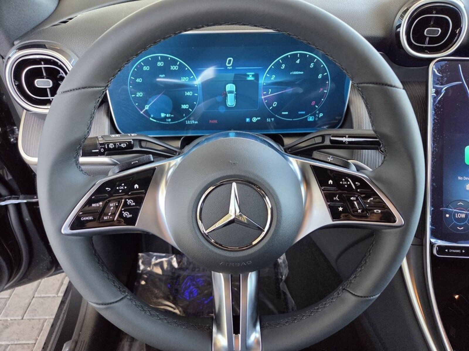 New 2026 Graphite Grey Metallic Mercedes-Benz GLC 300 SUV image 22