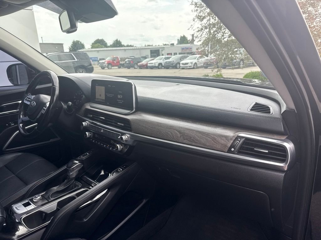 Used 2021 Ebony Black Kia EX image 29