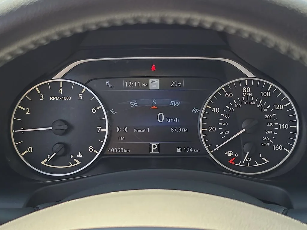 Used 2024  Nissan SV image 12