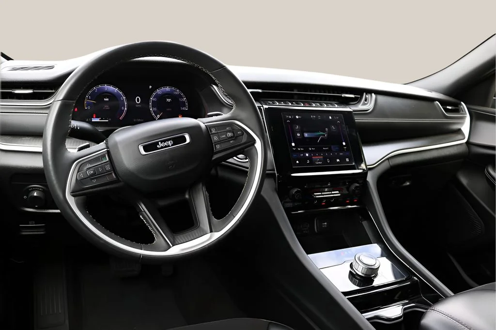 Used 2023 Black Jeep Altitude X image 13