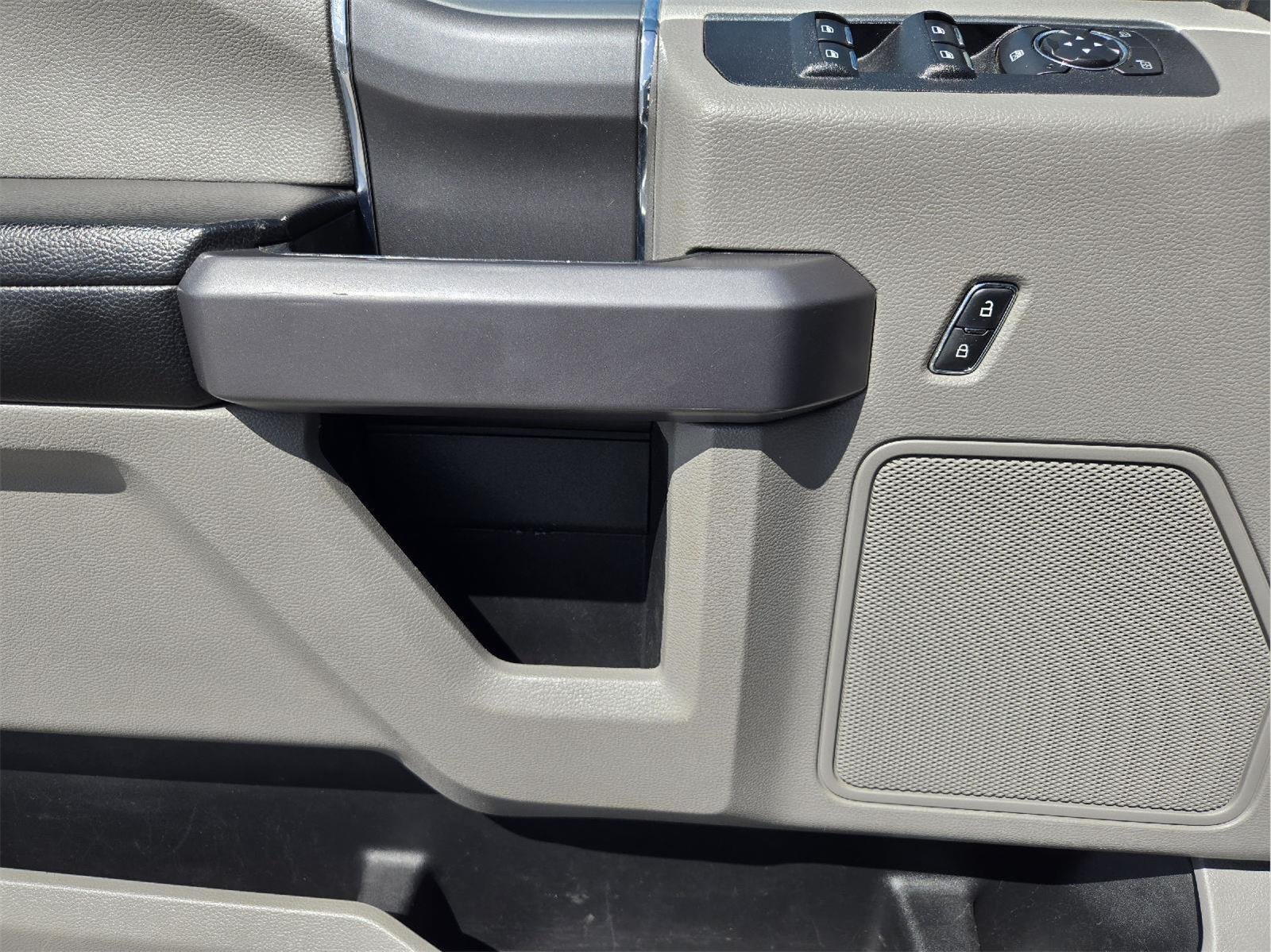 Used 2020 Iconic Silver Ford XLT image 20