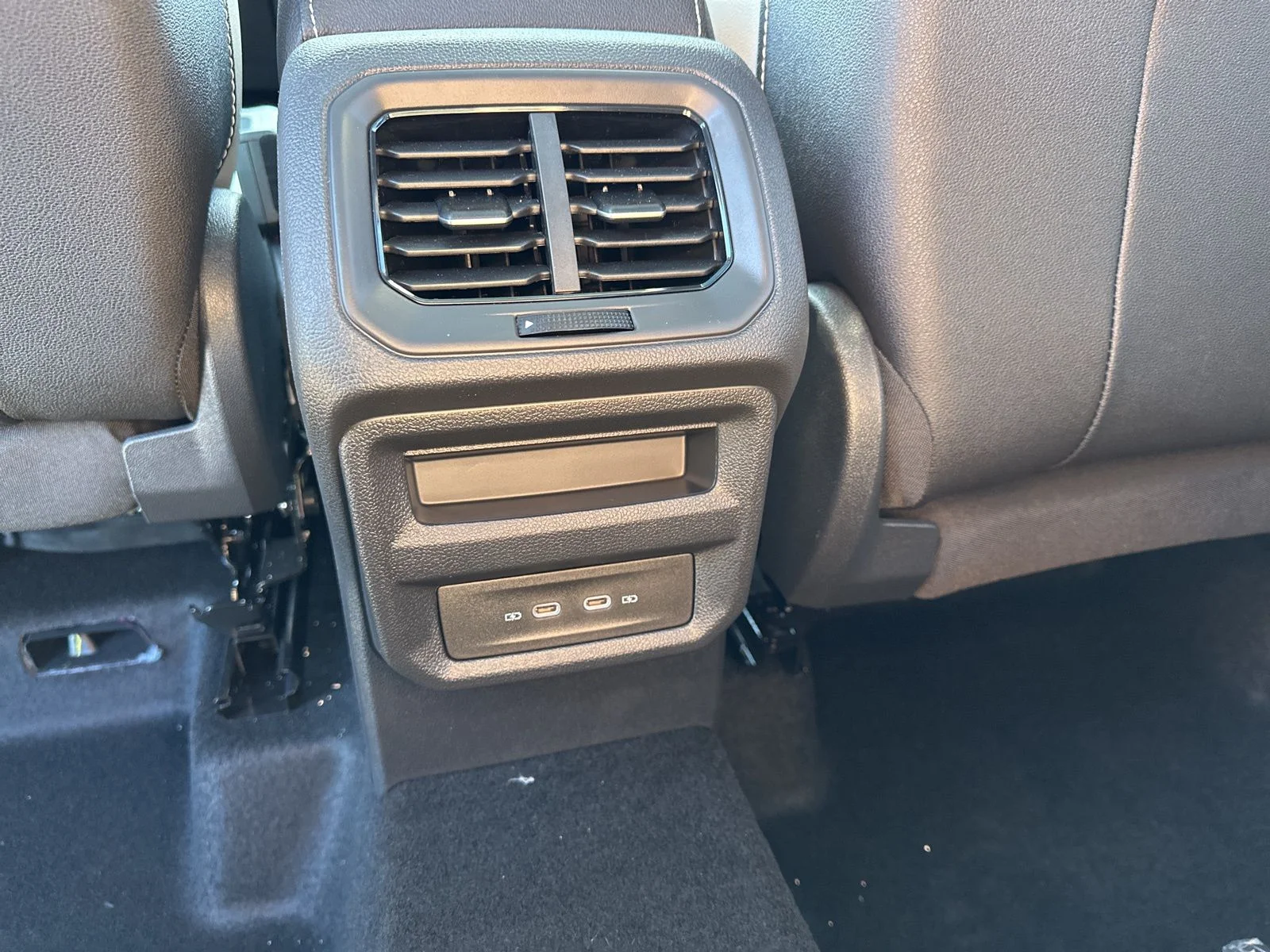 2026 Volkswagen Taos SE - Photo 22