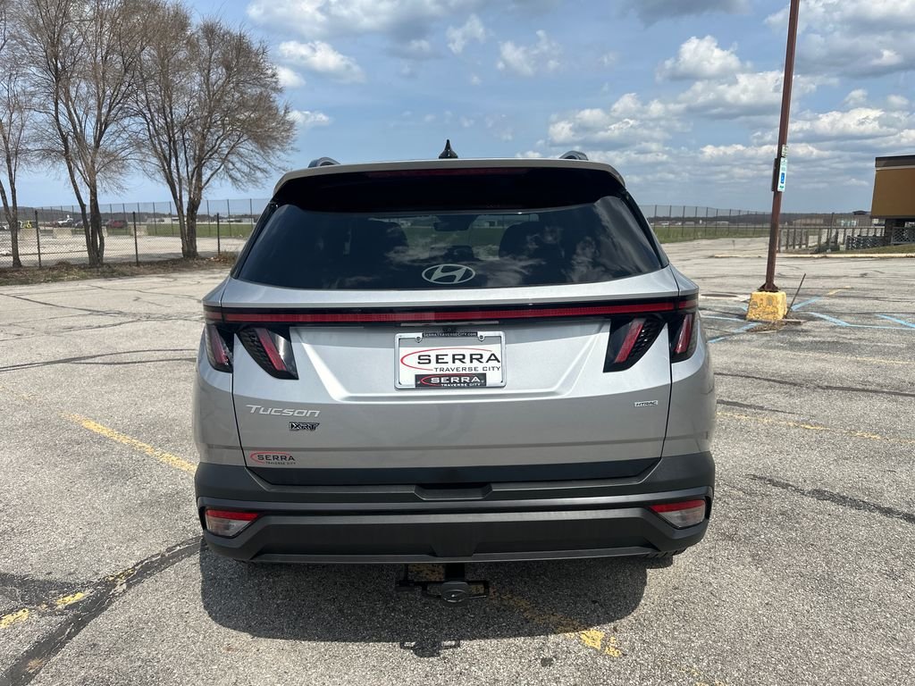 New 2025 Silver Hyundai XRT image 4
