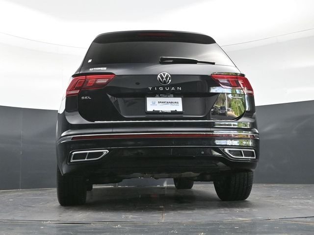 Used 2024 Deep Black Pearl Volkswagen 2.0T SEL R-Line image 37