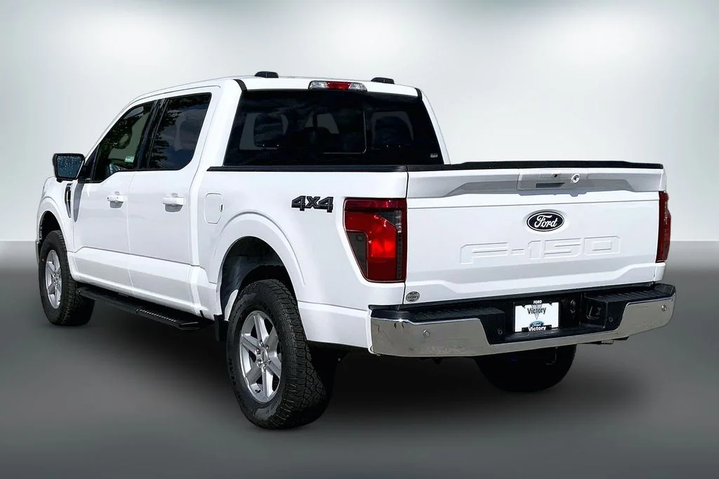 New 2026 White Ford XLT image 3