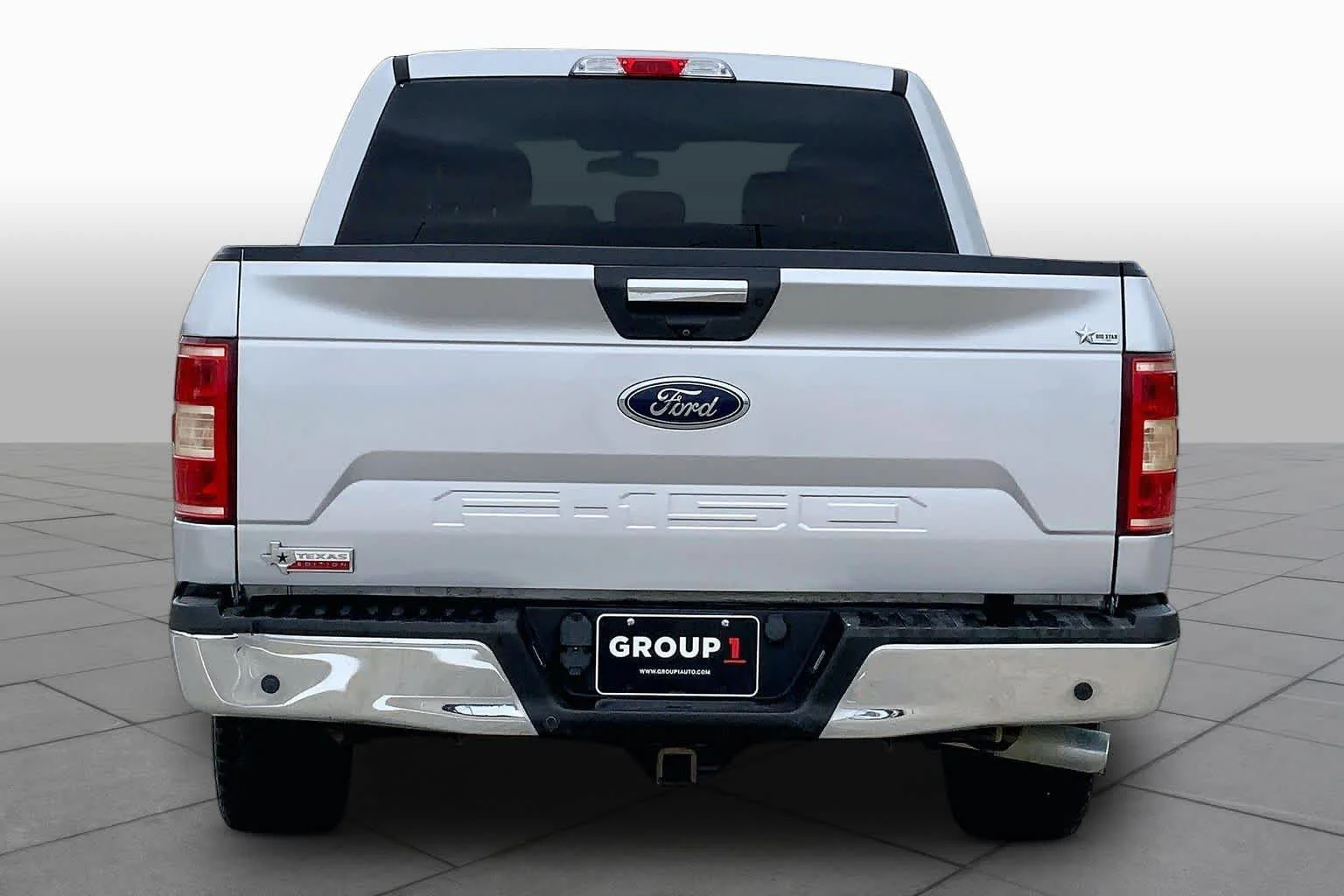 Used 2019 Ingot Silver/Magnetic Ford XLT image 5