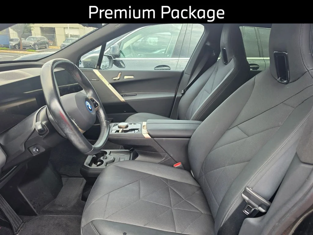 Certified Used 2024 Gray BMW xDrive50 image 9