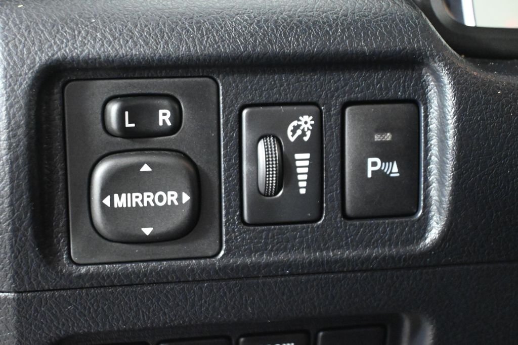 Used 2018 Magnetic Gray Metallic Toyota Limited image 28
