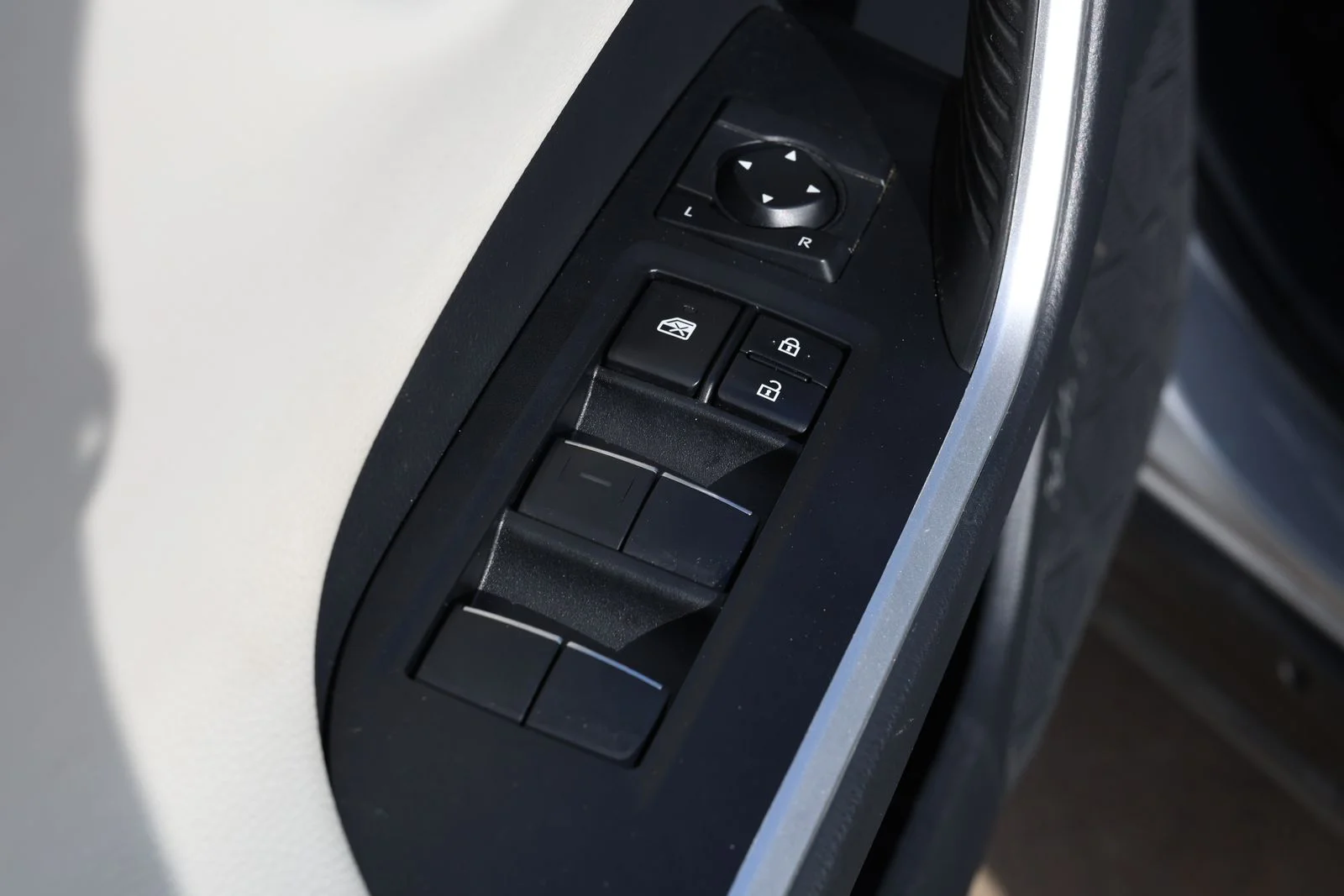Used 2020 Silver Toyota Limited image 28