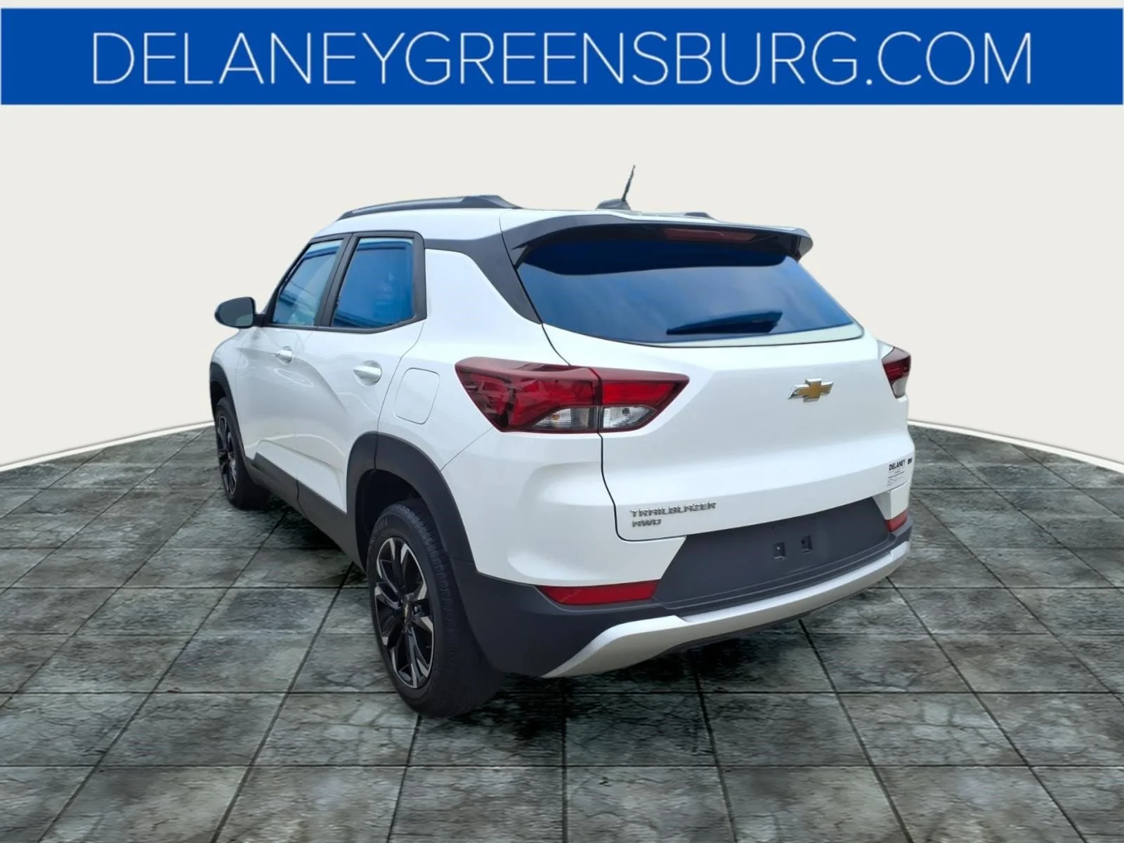 Used 2022 Summit White Gaz Chevrolet LT image 5