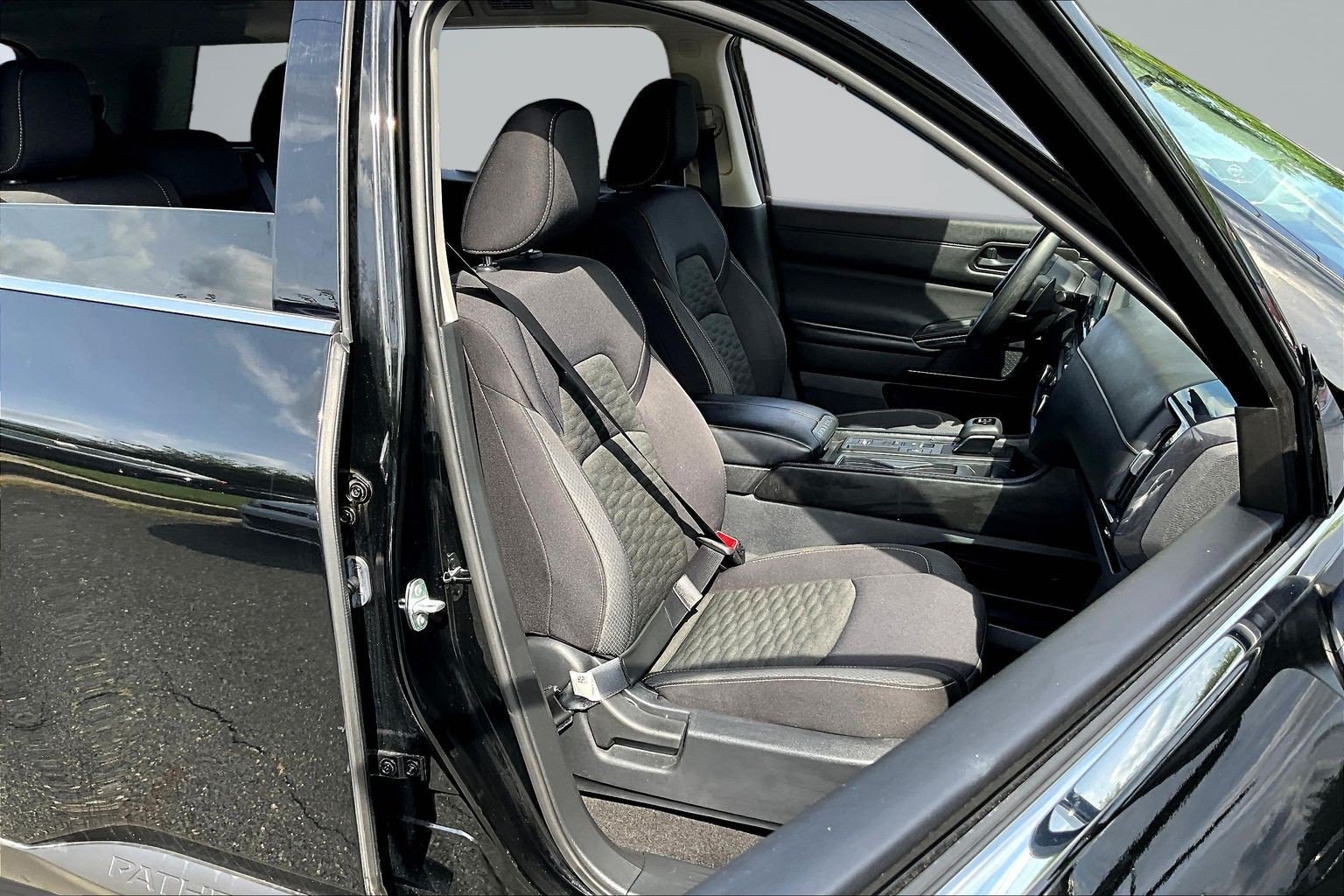 Used 2023 Black Nissan S image 22