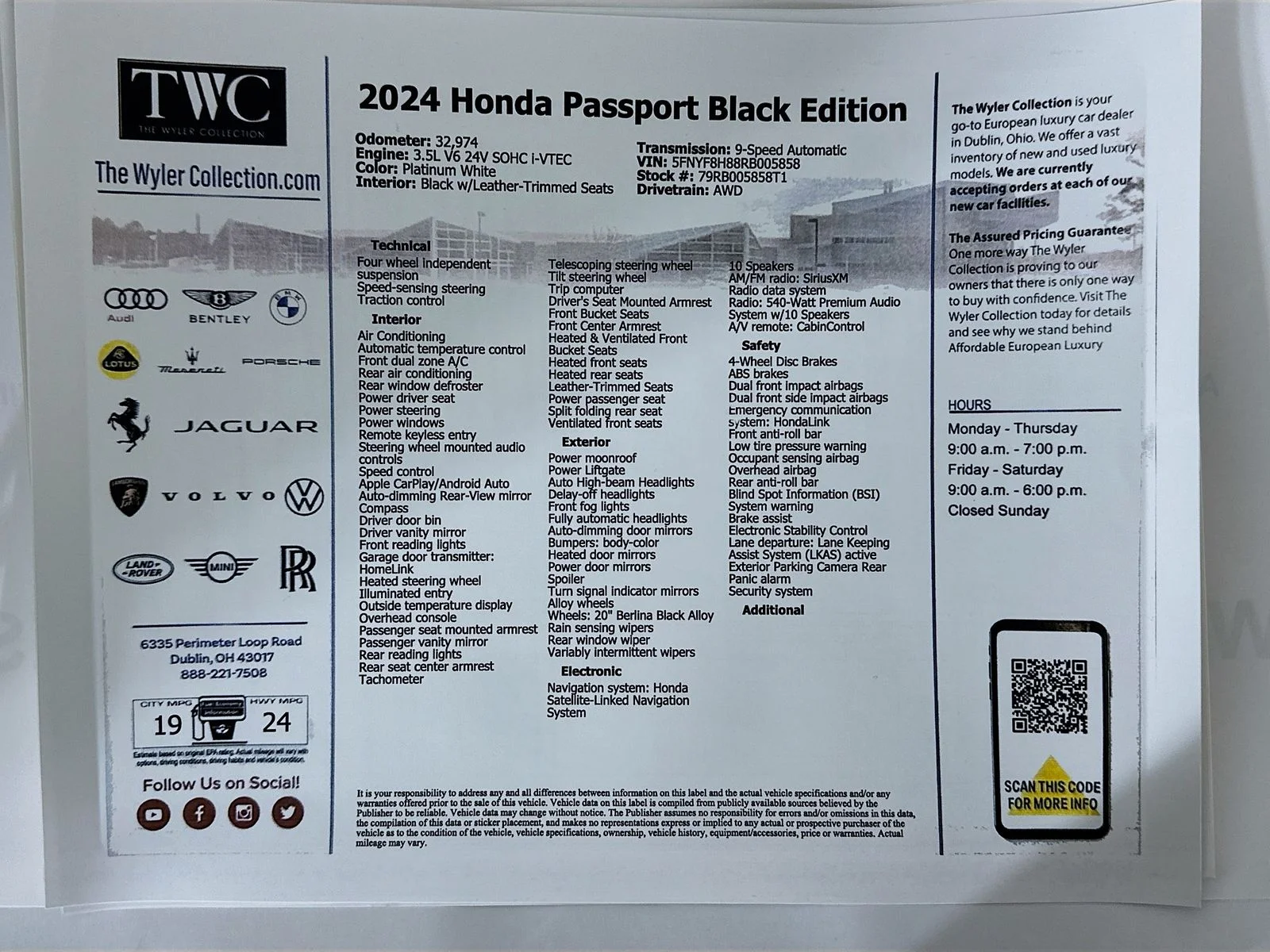 Used 2024 White Honda  image 48