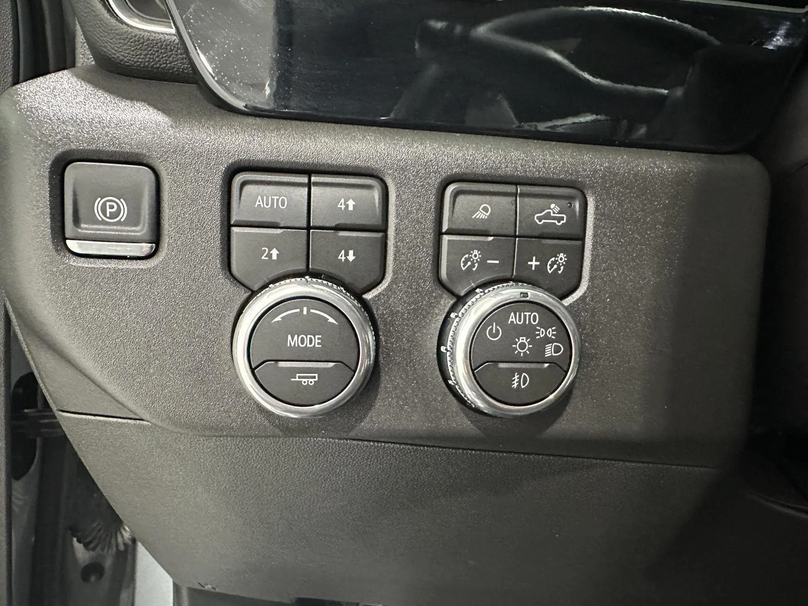 Used 2026 Sterling Metallic GMC SLT image 17