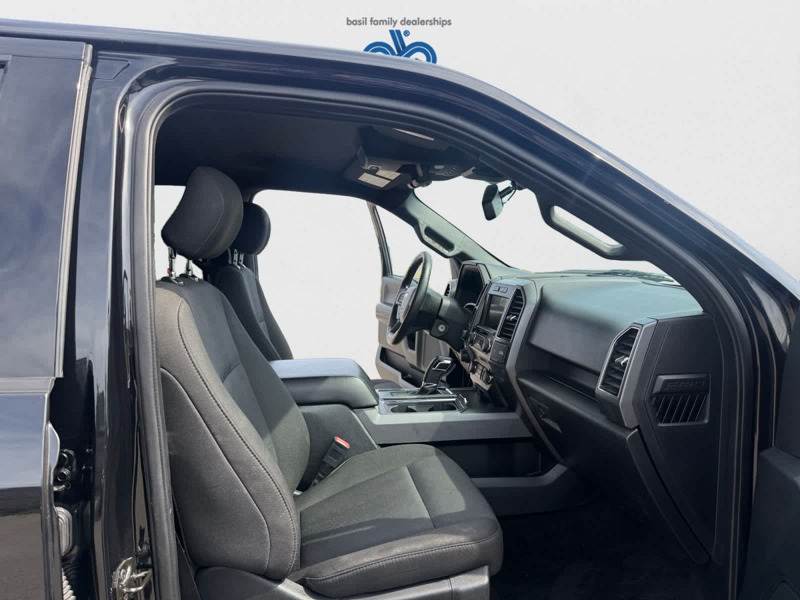 Used 2019 Agate Black Ford XLT image 23
